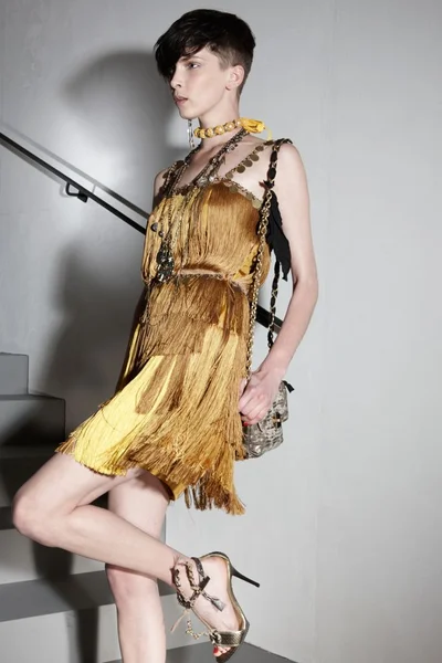 Look 10